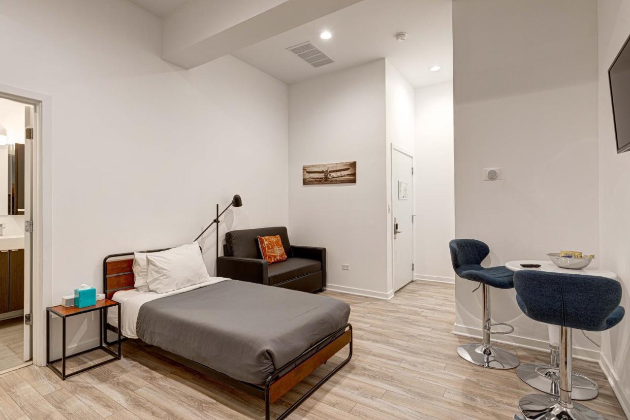 Cabin 105 By 747 Lofts Chicago Exterior foto